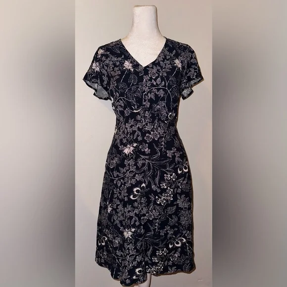 Floral Dark Blue Short Sleeve Dress- Time and Tru - Picture 2 of 3